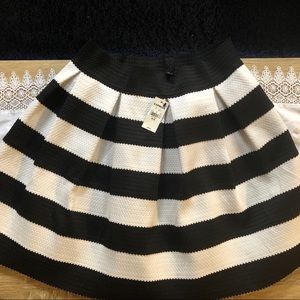 Express Bubble Skirt